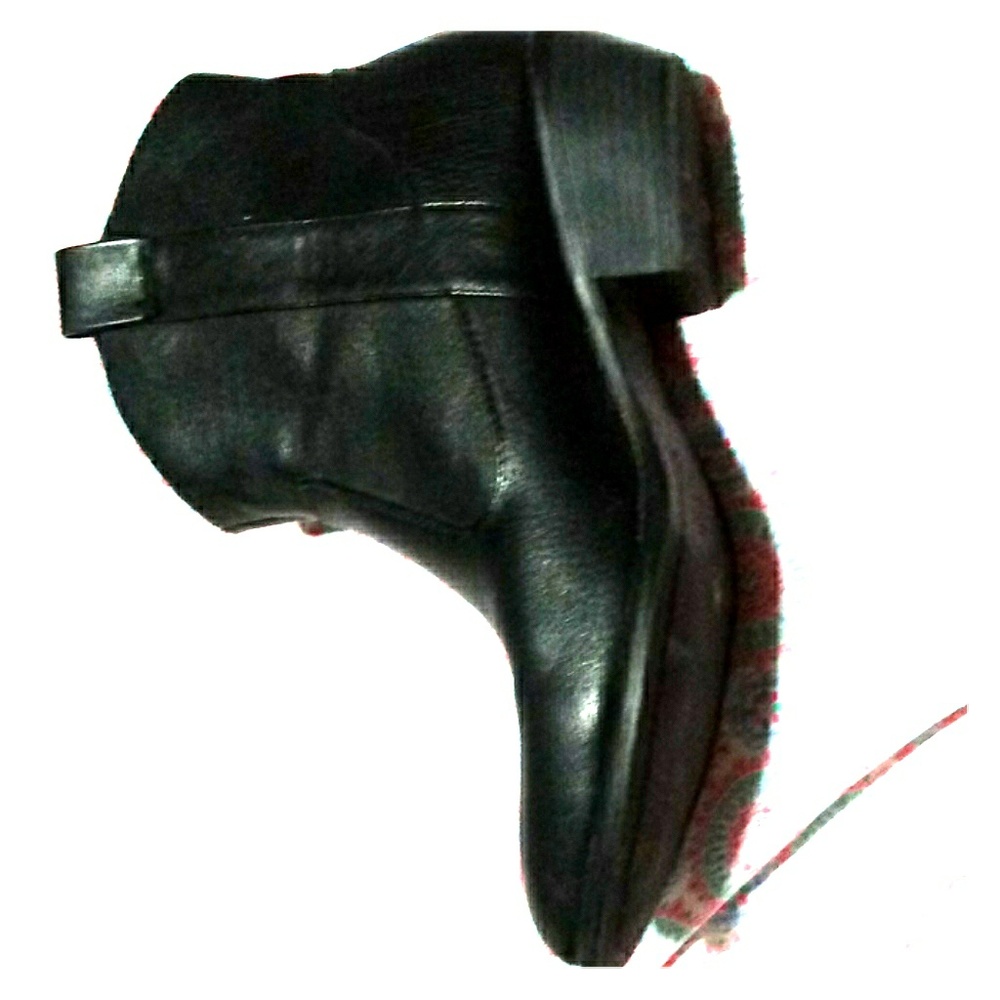 Size us 9 black ankle boots
